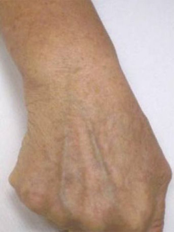 23 - Dr Hans Clinics